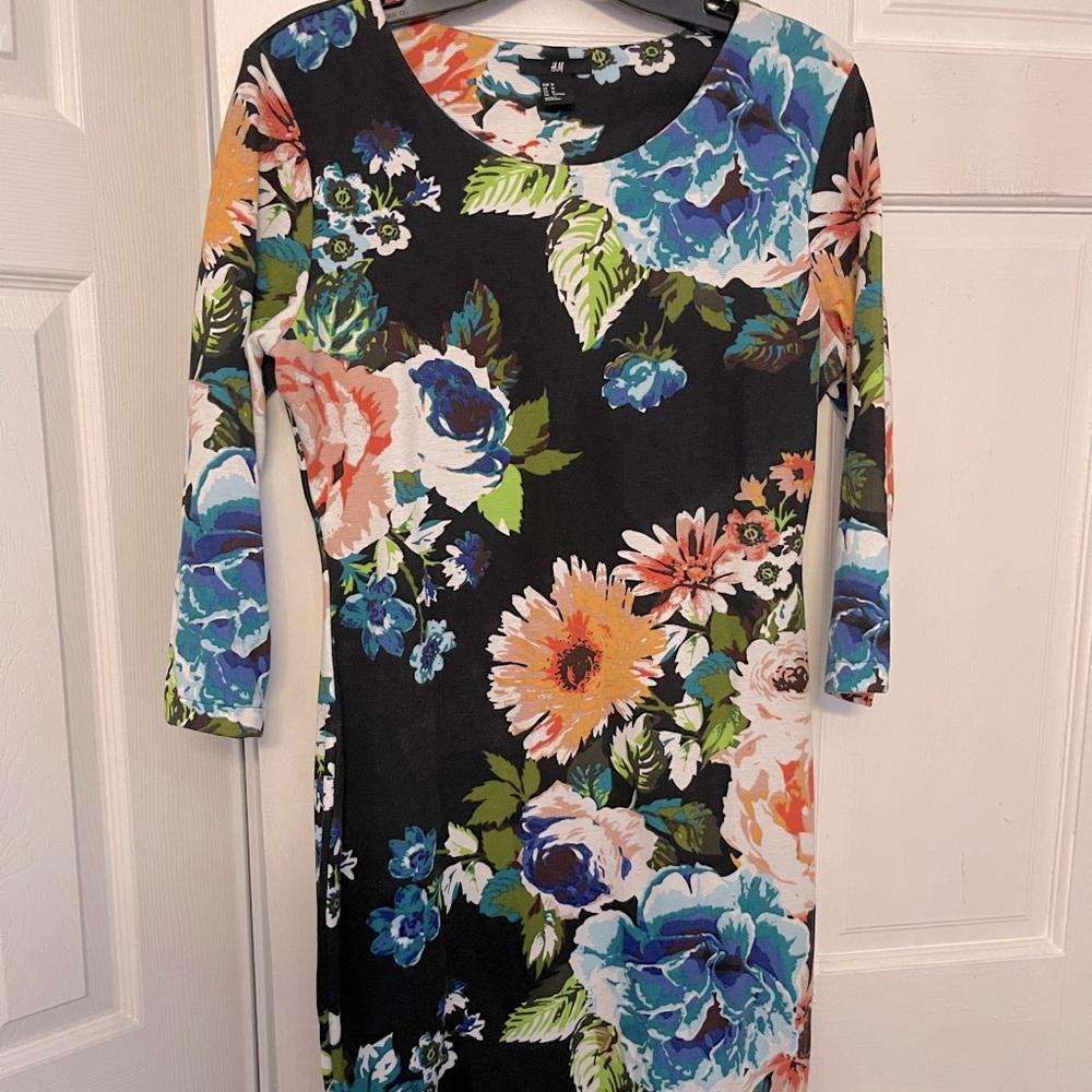 H&M floral mini dress size medium